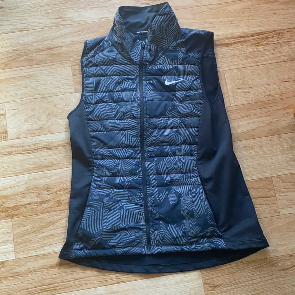 Nike Running insulated reflective vest